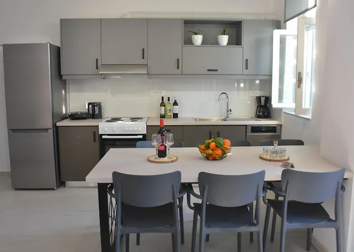 Para Thin Alos House