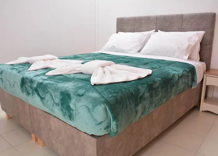 Para Thin Alos House
